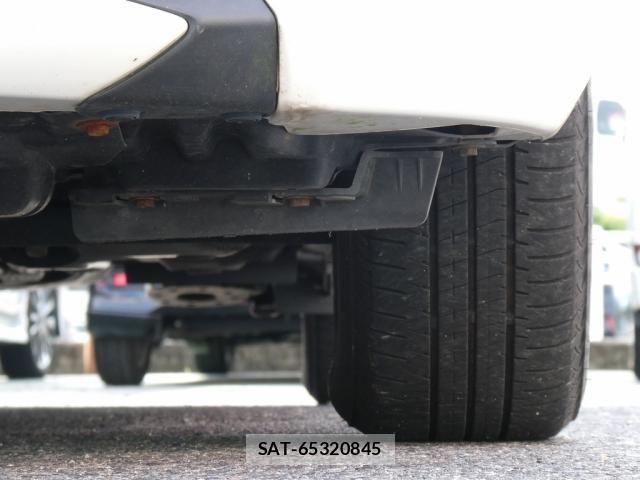 Toyota VITZ 2015-09 7621116-19