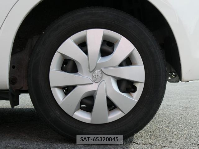 Toyota VITZ 2015-09 7621116-27