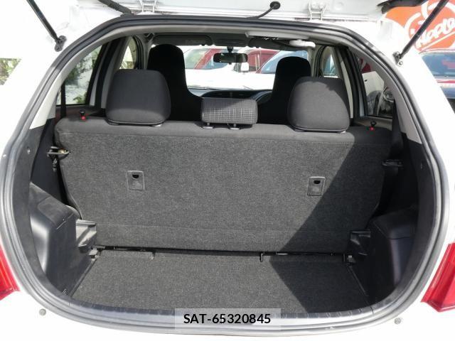 Toyota VITZ 2015-09 7621116-28