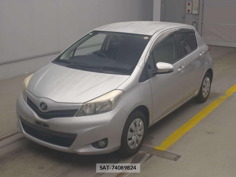 Toyota VITZ 2013-11 7610994-0