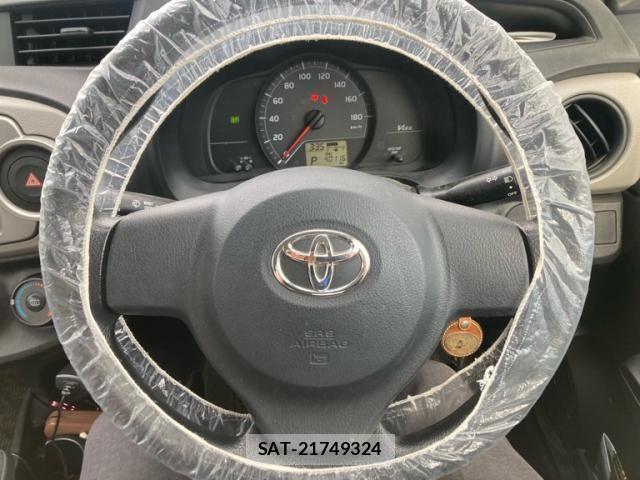 Toyota VITZ 2011-07 7621115-10