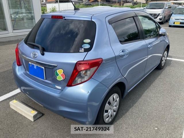 Toyota VITZ 2011-07 7621115-2