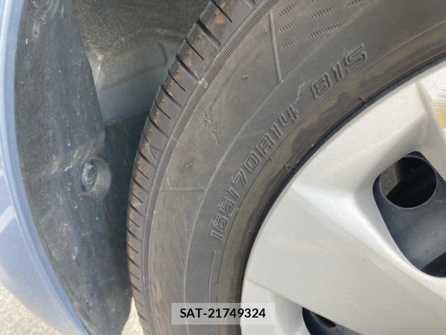 Toyota VITZ 2011-07 7621115-5