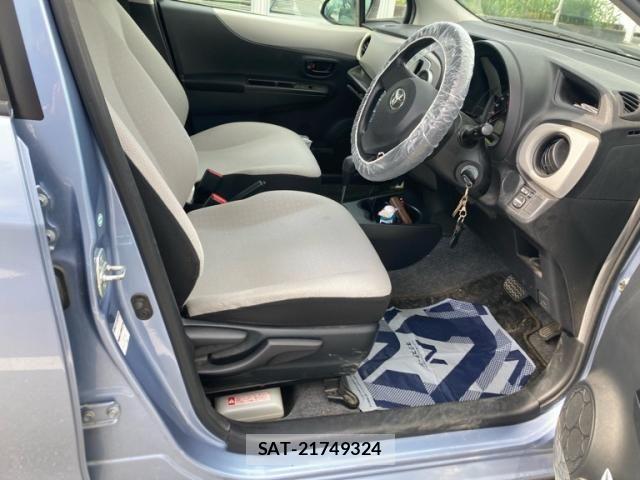 Toyota VITZ 2011-07 7621115-6