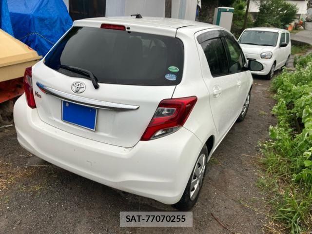 Toyota VITZ 2015-03 7621114-2
