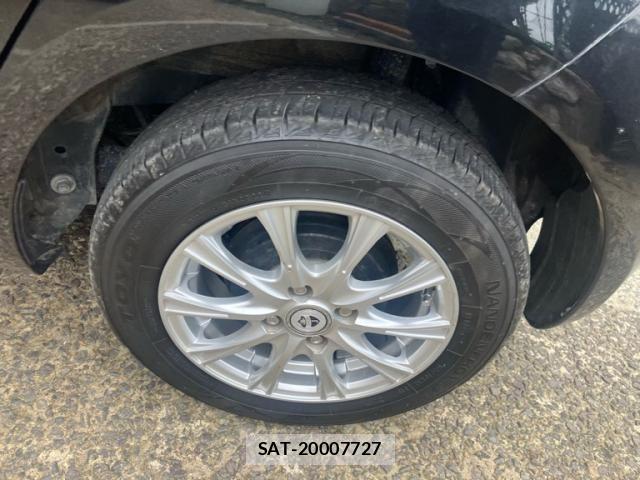 Toyota VITZ 2005-09 7621117-9