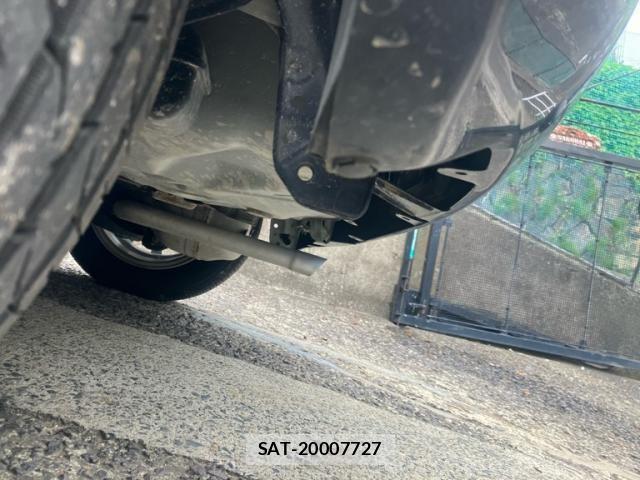 Toyota VITZ 2005-09 7621117-10