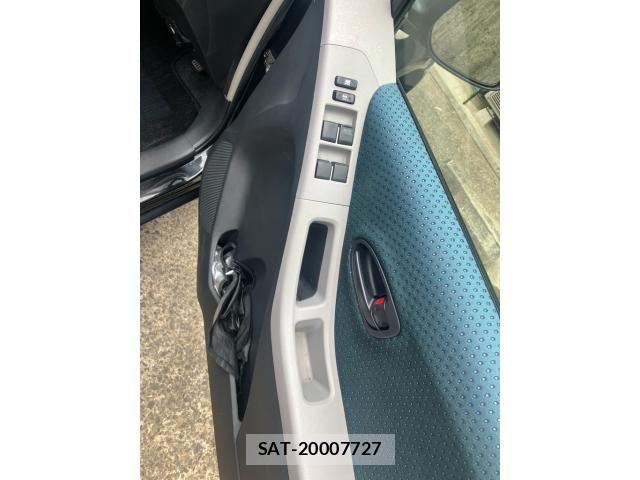 Toyota VITZ 2005-09 7621117-12