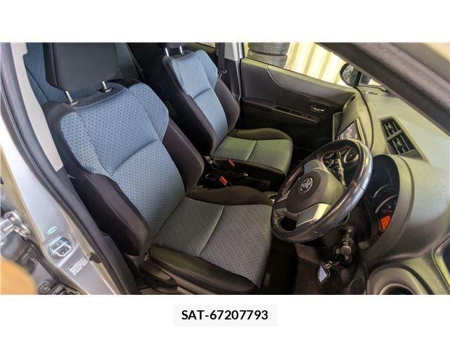 Toyota VITZ 2011-06 7621110-11