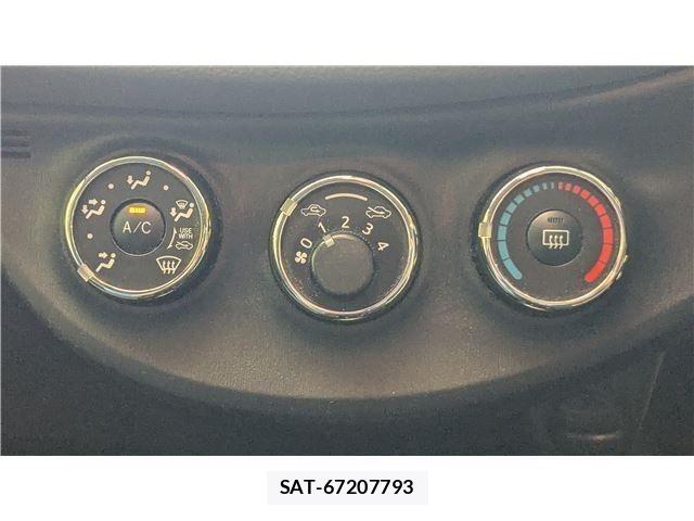 Toyota VITZ 2011-06 7621110-18