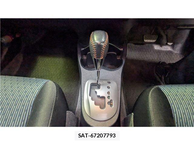 Toyota VITZ 2011-06 7621110-19