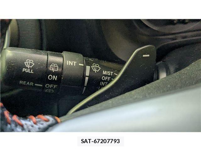 Toyota VITZ 2011-06 7621110-22