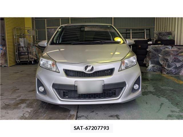 Toyota VITZ 2011-06 7621110-3