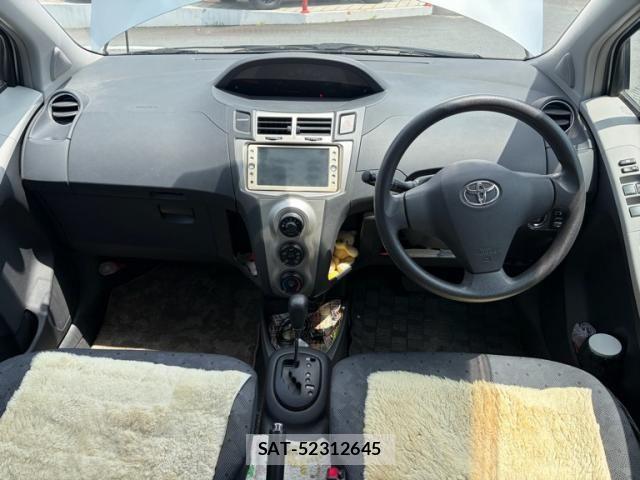 Toyota VITZ 2009-06 7621118-14