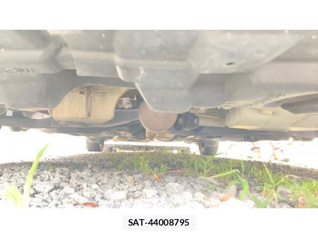 Toyota VITZ 2011-09 7621113-20