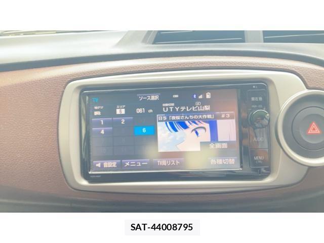 Toyota VITZ 2011-09 7621113-8