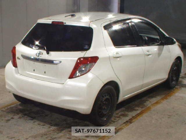Toyota VITZ 2011-09 7686704-1