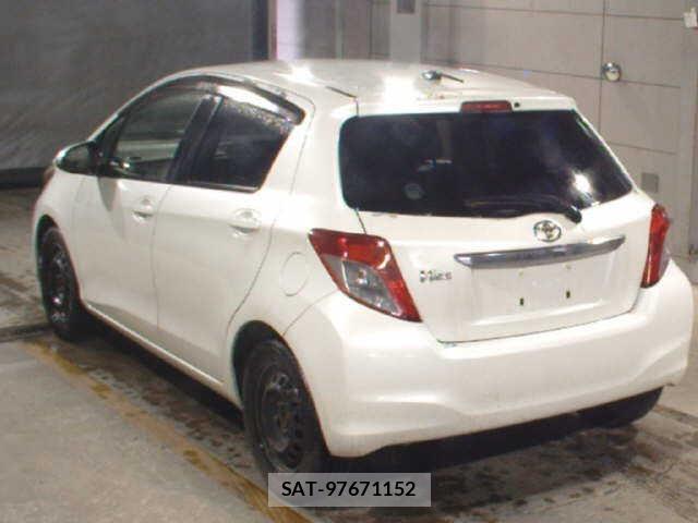 Toyota VITZ 2011-09 7686704-2