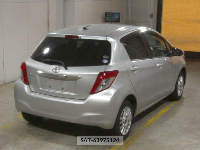 Toyota VITZ 2011-11 7686703-1