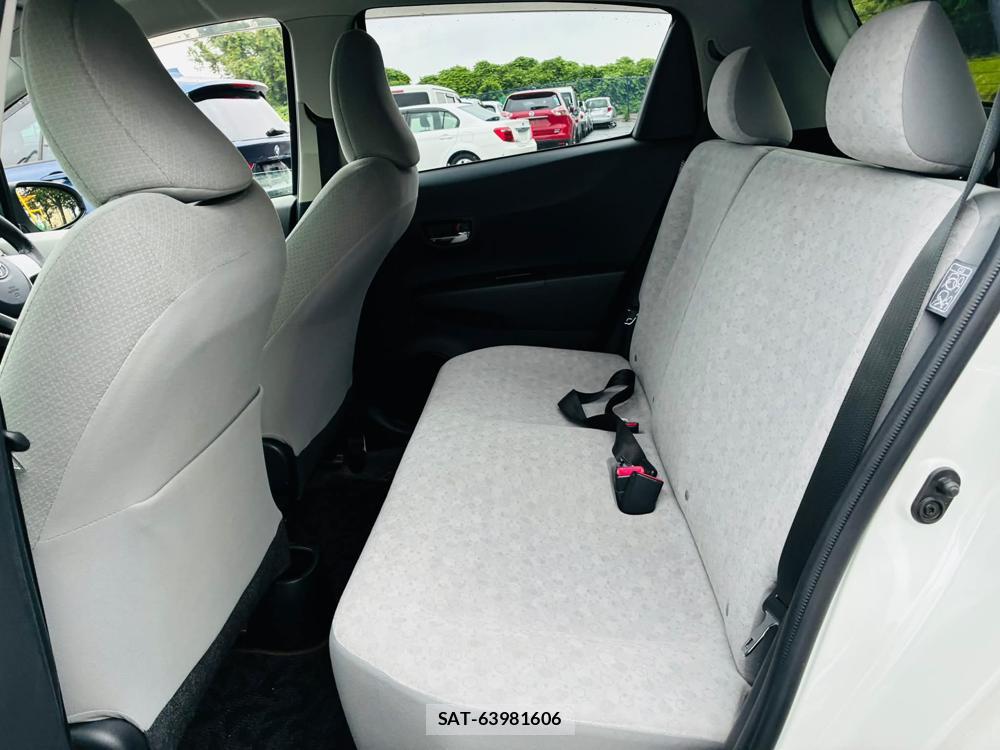 Toyota VITZ 2011-07 7496360-9