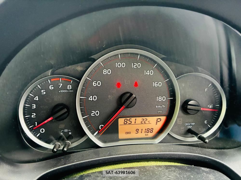 Toyota VITZ 2011-07 7496360-15