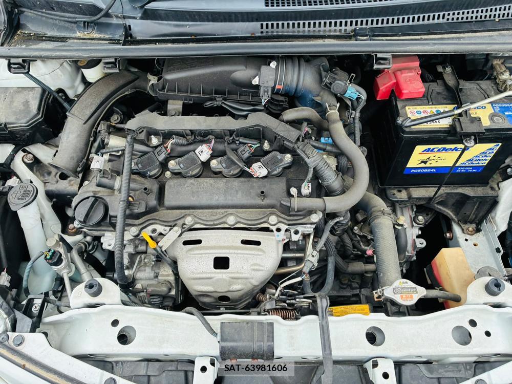 Toyota VITZ 2011-07 7496360-36