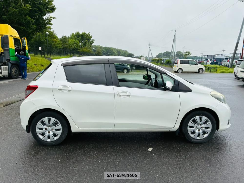 Toyota VITZ 2011-07 7496360-5