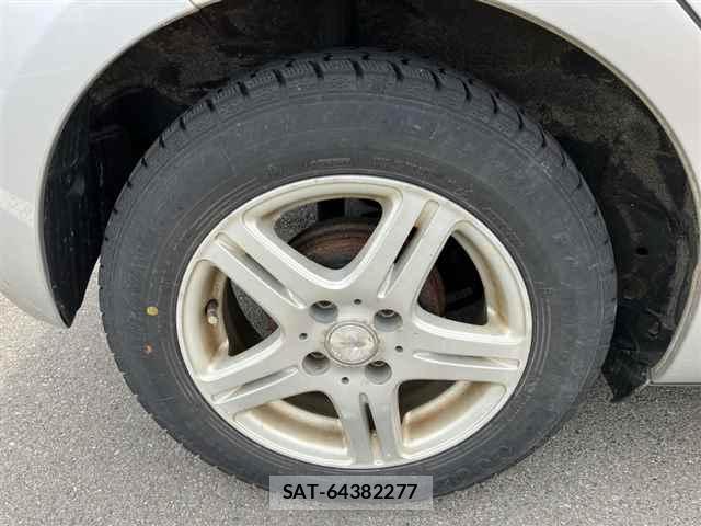 Toyota VITZ 2011-09 7686695-9