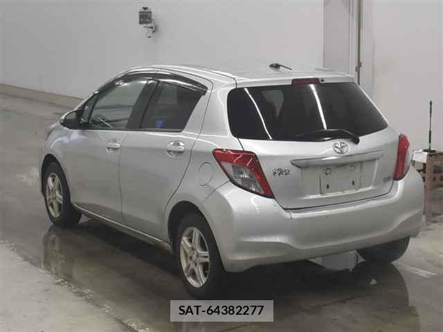 Toyota VITZ 2011-09 7686695-3