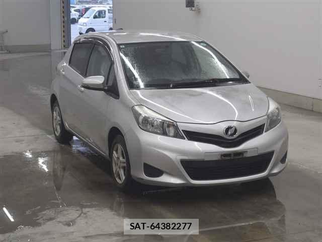 Toyota VITZ 2011-09 7686695-4