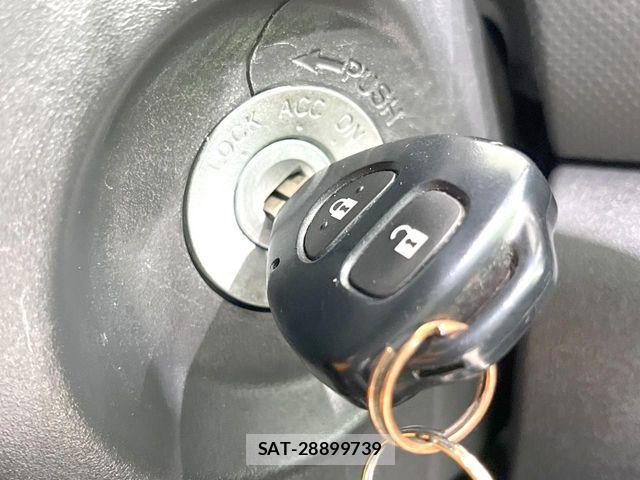 Toyota VITZ 2010-01 7730378-3