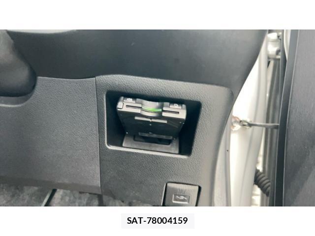 Toyota VITZ 2014-01 7730376-7