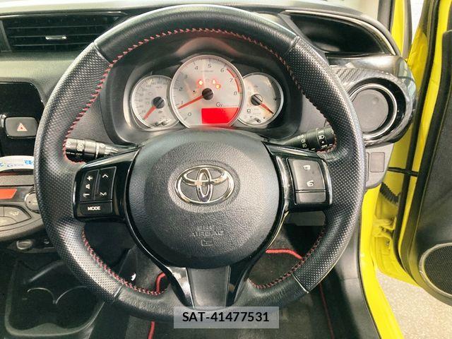 Toyota VITZ 2014-10 7730368-12