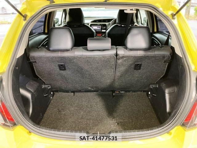 Toyota VITZ 2014-10 7730368-24