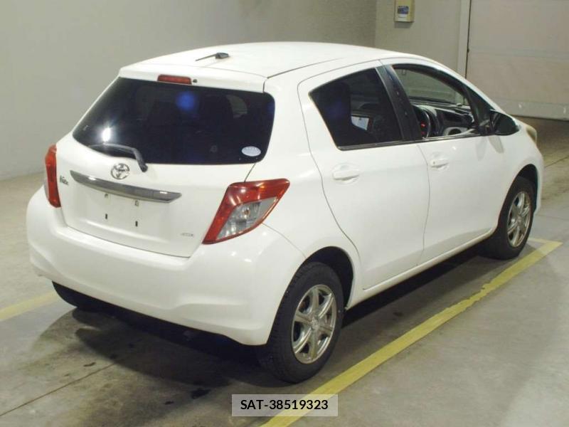Toyota VITZ 2011-06 7749332-1