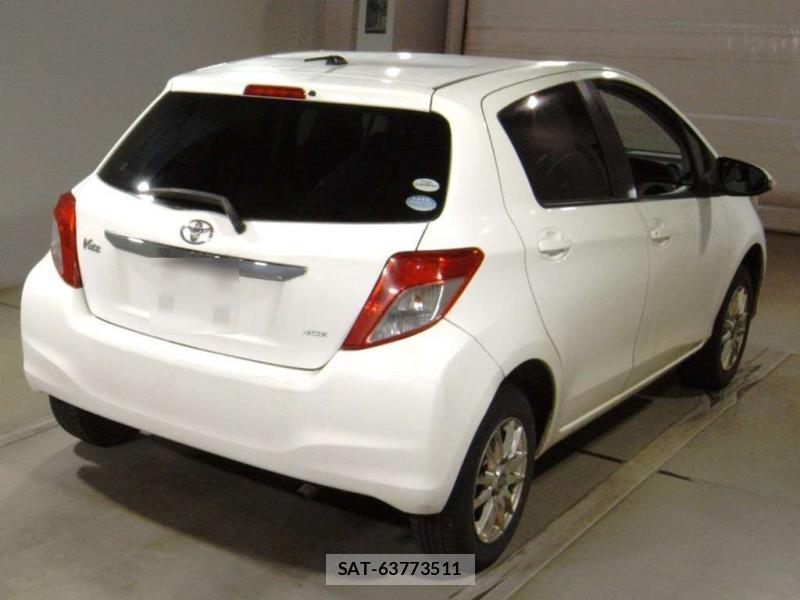 Toyota VITZ 2011-06 7749329-1