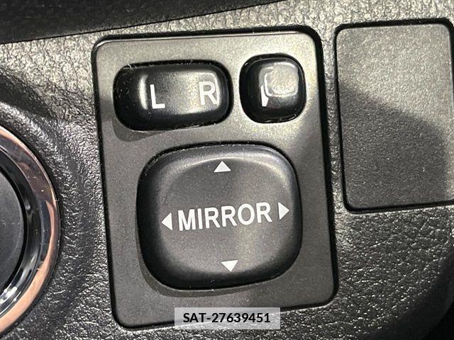 Toyota VITZ 2016-04 7790255-7