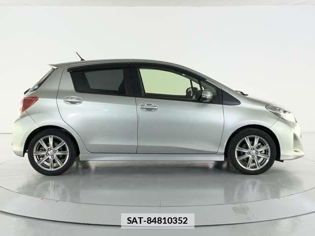 Toyota VITZ 2013-08 7790256-6