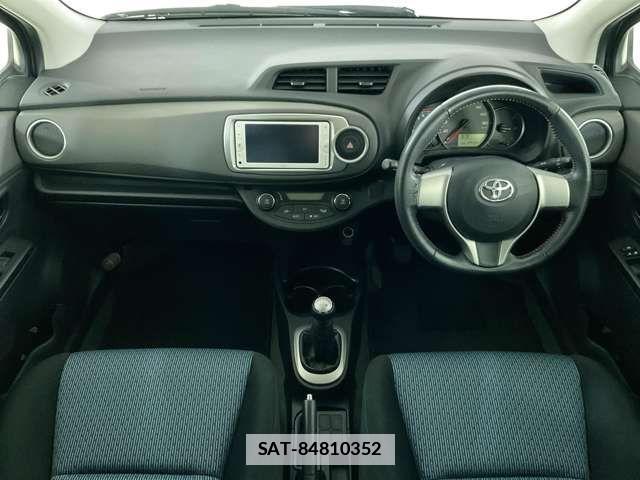 Toyota VITZ 2013-08 7790256-12