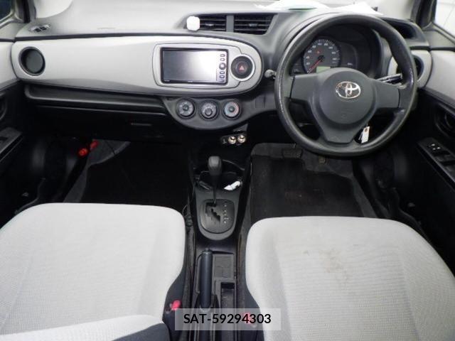Toyota VITZ 2011-10 7780261-4
