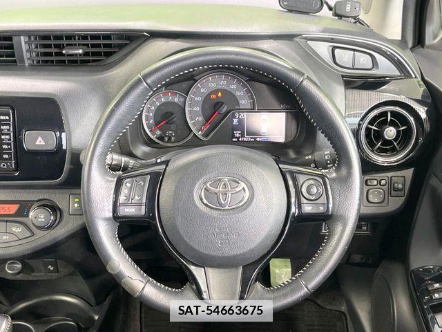 Toyota VITZ 2017-06 7790258-10