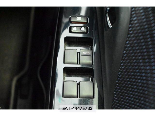 Toyota VITZ 2018-03 7790259-15