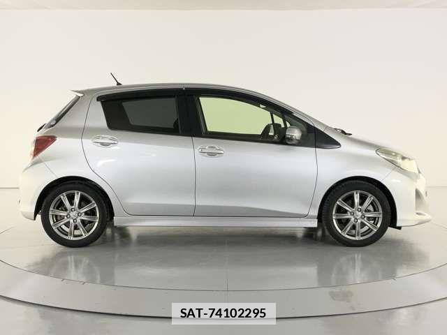Toyota VITZ 2013-04 7790257-6