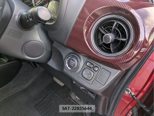 Toyota VITZ 2017-06 7790254-9