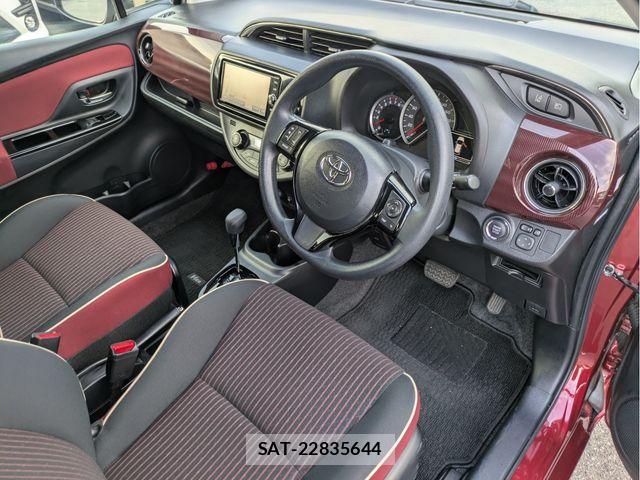 Toyota VITZ 2017-06 7790254-6