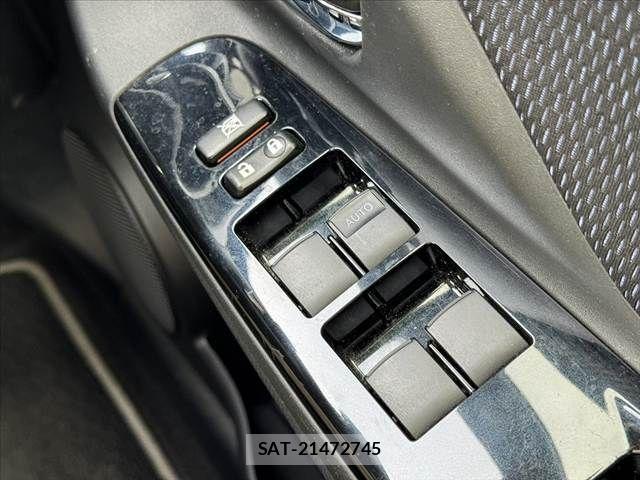 Toyota VITZ 2018-12 7880293-20