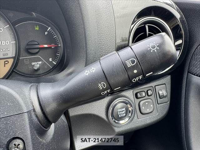 Toyota VITZ 2018-12 7880293-23