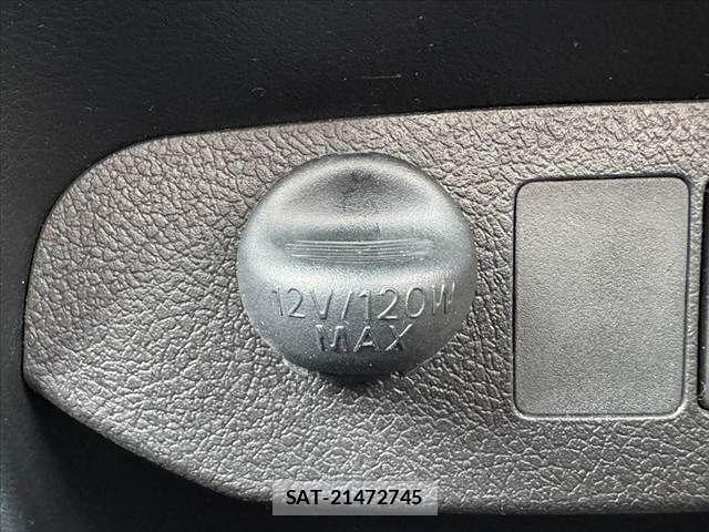 Toyota VITZ 2018-12 7880293-25