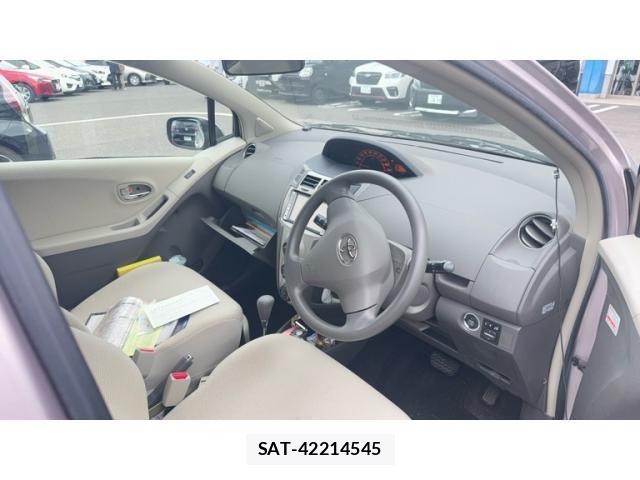 Toyota VITZ 2009-10 7880303-11