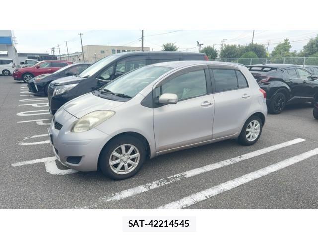 Toyota VITZ 2009-10 7880303-5